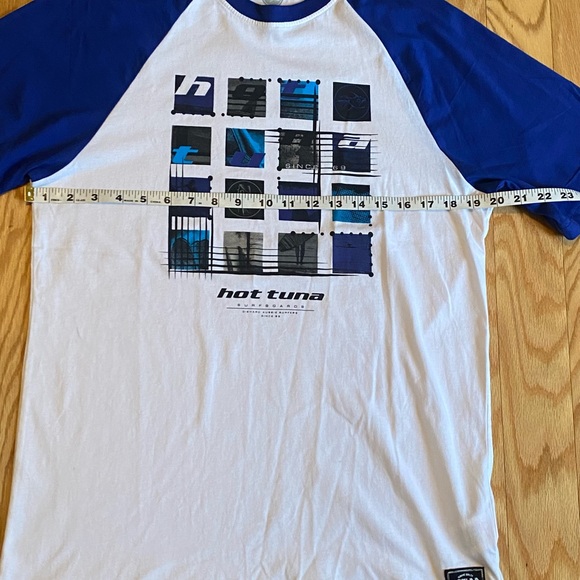 Lot of 2 Hot Tuna Surf Wear Australia T Shirts Men’s size Small Tee Shirt - Picture 6 of 13